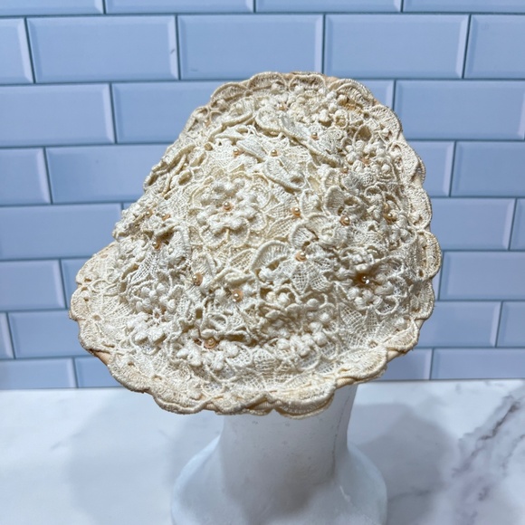 Vintage 1940s/50s Ivory Lace Half Hat Fascinator Bridal Style main image 5